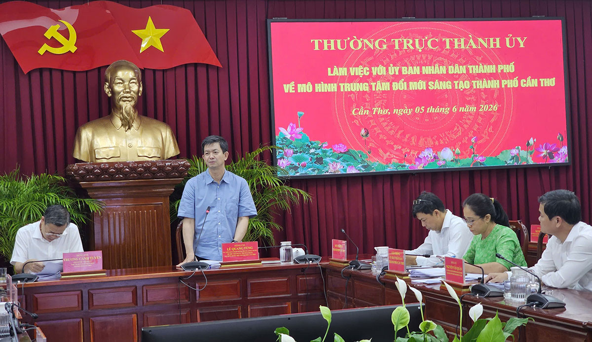 Bàn giao trụ sở Tỉnh ủy Hậu Giang