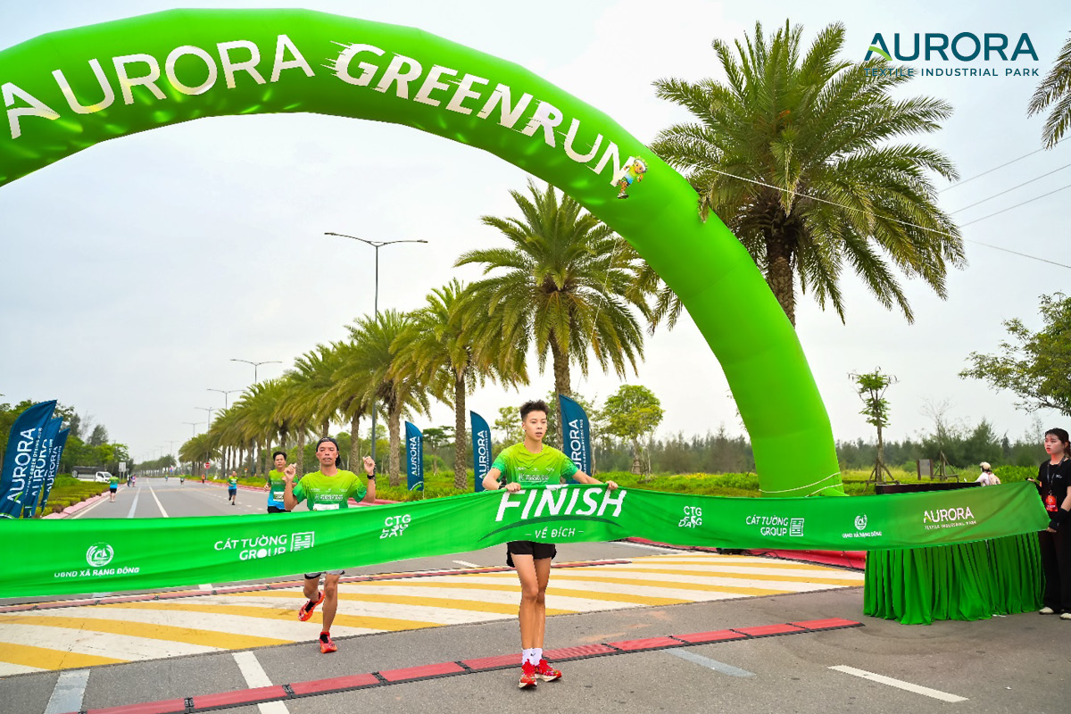 VDV về đích Aurora Green Run 2026