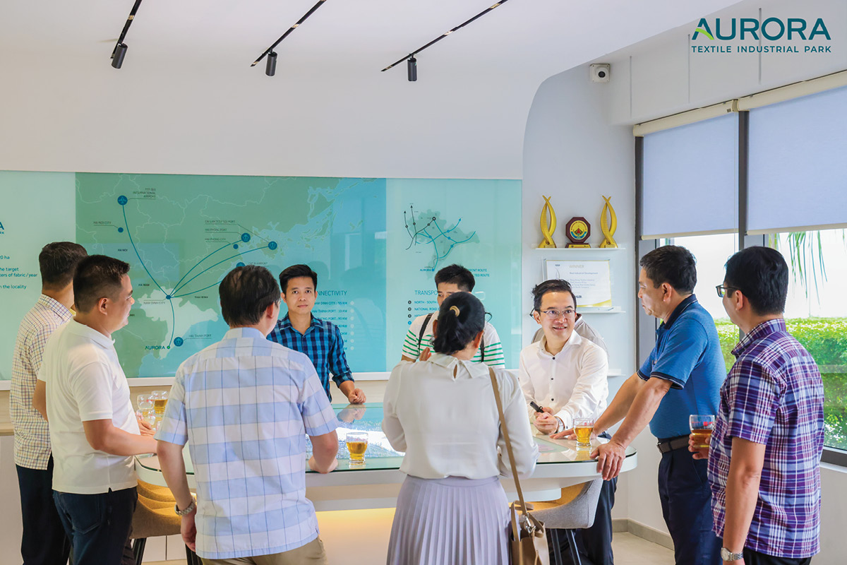 Đoàn công tác tìm hiểu Aurora IP