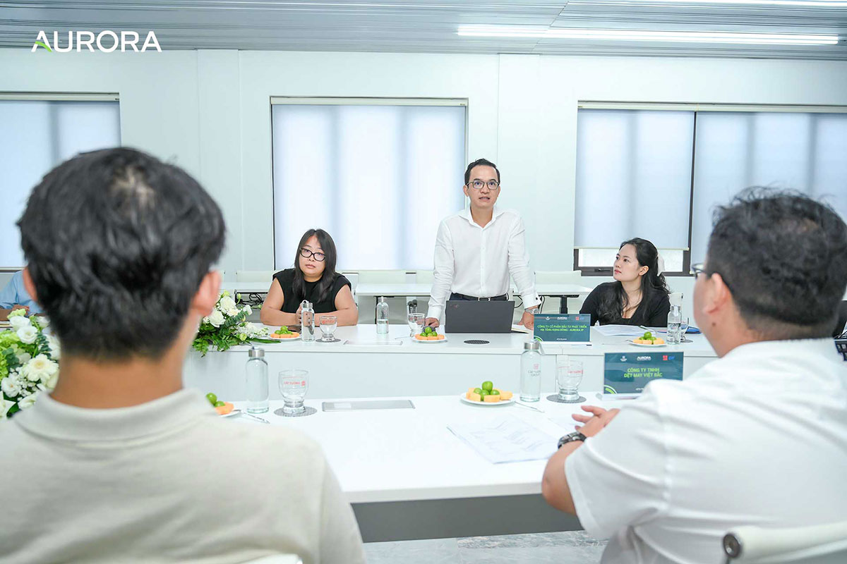 TGĐ Cát Tường Group trao đổi