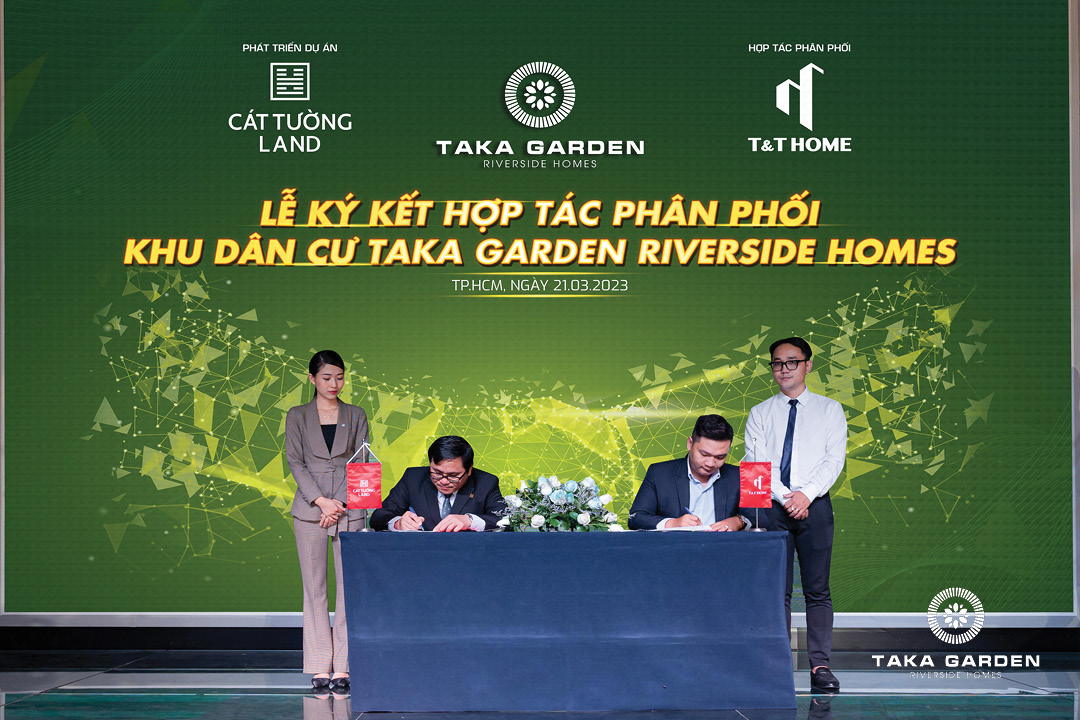 Ký kết phân phối Taka Garden với T-T Home